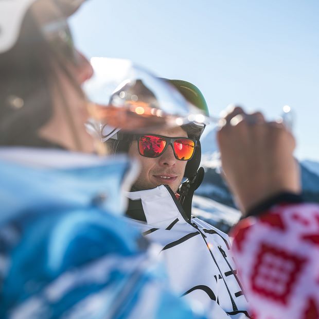 Sonnenskilauf in Kitzbühel