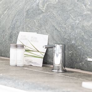 Relaxing interior in the Junior Suite