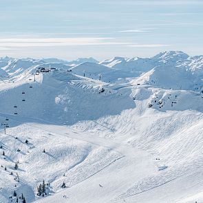 kitzbuehel-residences-Landschaft Skigebiet Hahnenkamm Winter Panorama (c) Kitzbuehel Tourismus (15)